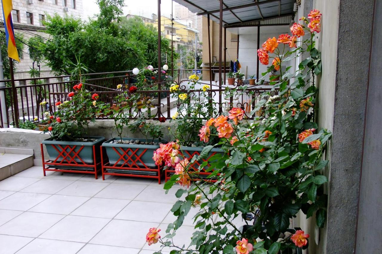 Yerevan center apartment 5A Buitenkant foto
