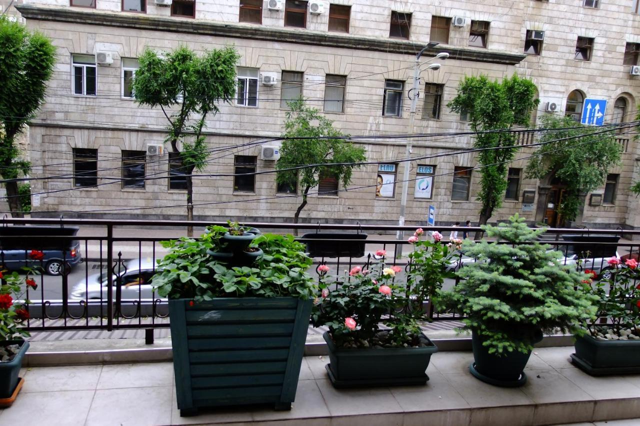 Yerevan center apartment 5A Buitenkant foto