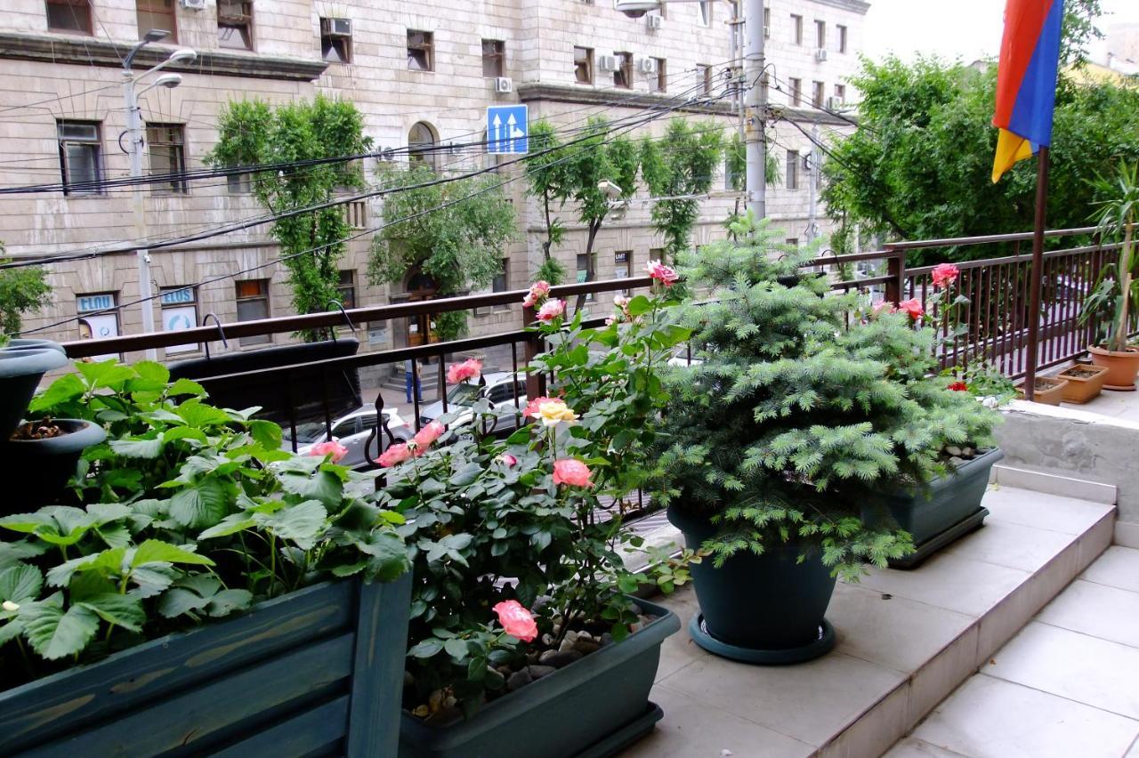 Yerevan center apartment 5A Buitenkant foto