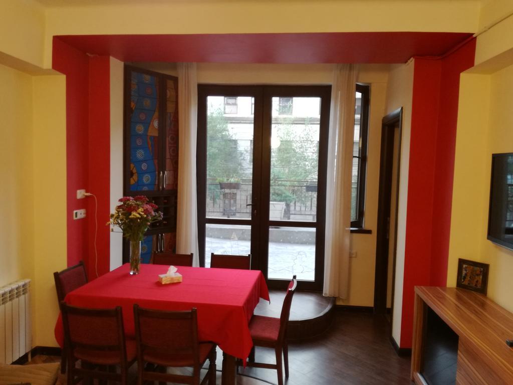 Yerevan center apartment 5A Buitenkant foto